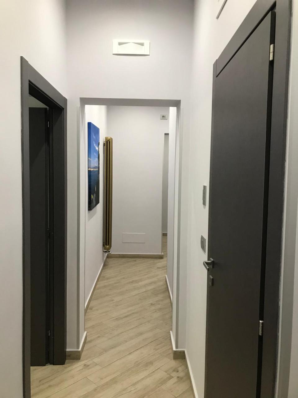 Guesthouse Ughetti 21 Катанія Екстер'єр фото